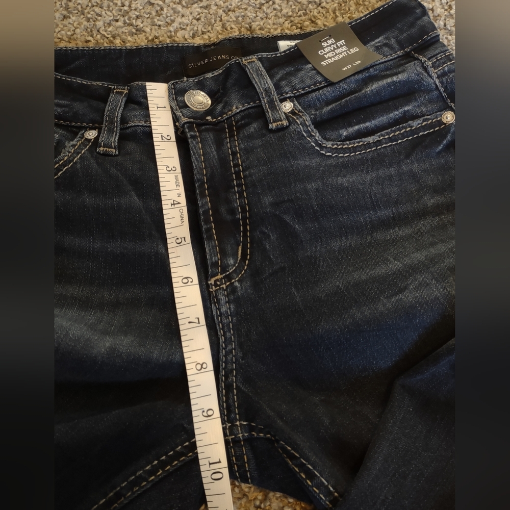 Silver Jeans Co. Suki Curvy Fit Mid Rise Jeans - Picture 10 of 14